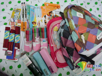 中國農大支教團傳亮愛心 資助貧困生辦公用品，點亮求學之路