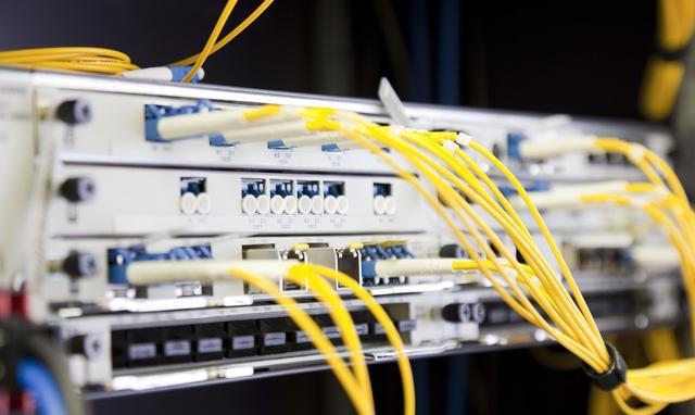 工程開工后施工方必需報(bào)驗(yàn)的檢驗(yàn)、試驗(yàn)資料和原材料送檢(下) 計(jì)算機(jī)網(wǎng)絡(luò)工程施工篇